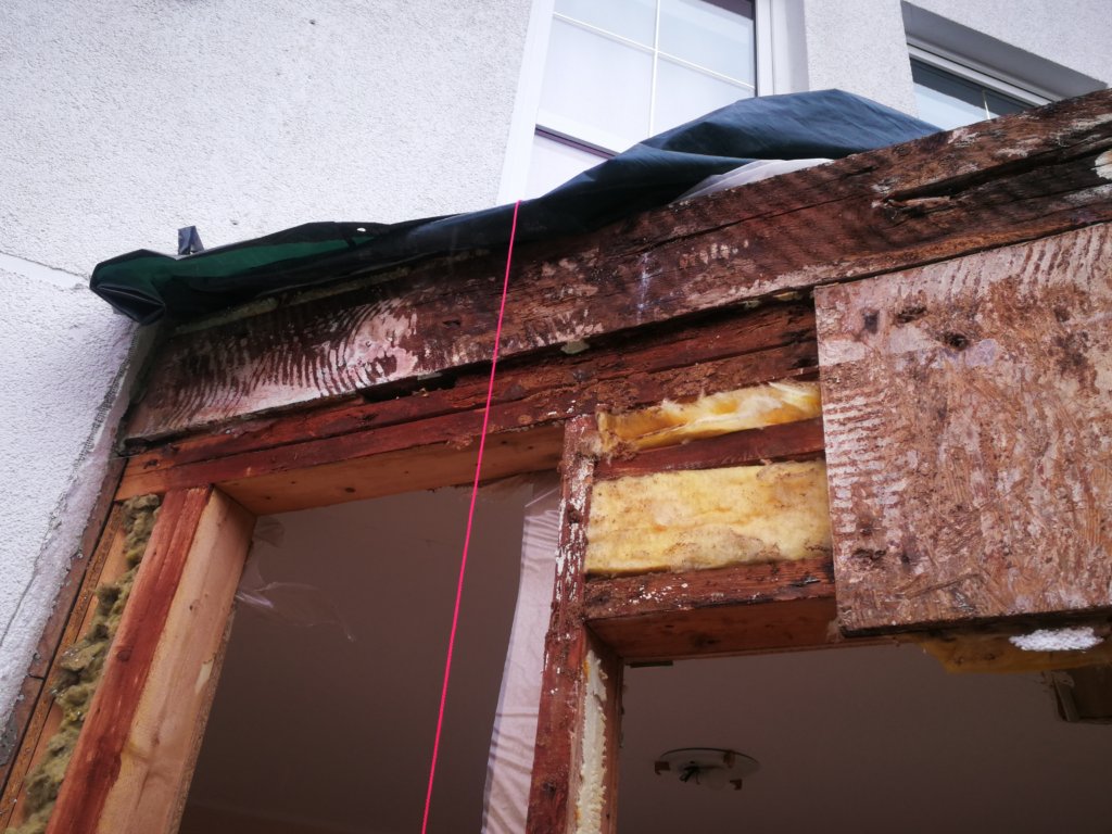 Nekvalitní provedení difuzně otevřené skladby stěny